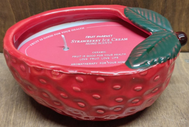 Kerze "Strawberry Ice Cream"
