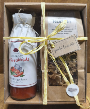 Geschenkset "pasta la vista" 2 (Sugo Pronto all´ Arrabbiata, Walnuss Nudeln)
