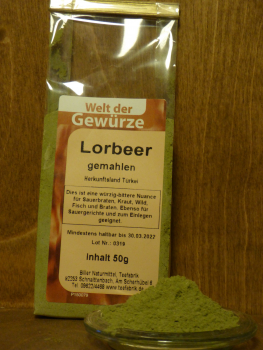 Lorbeerblätter gemahlen