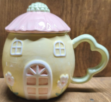 Tasse Häuschen mit Deckel, gelb